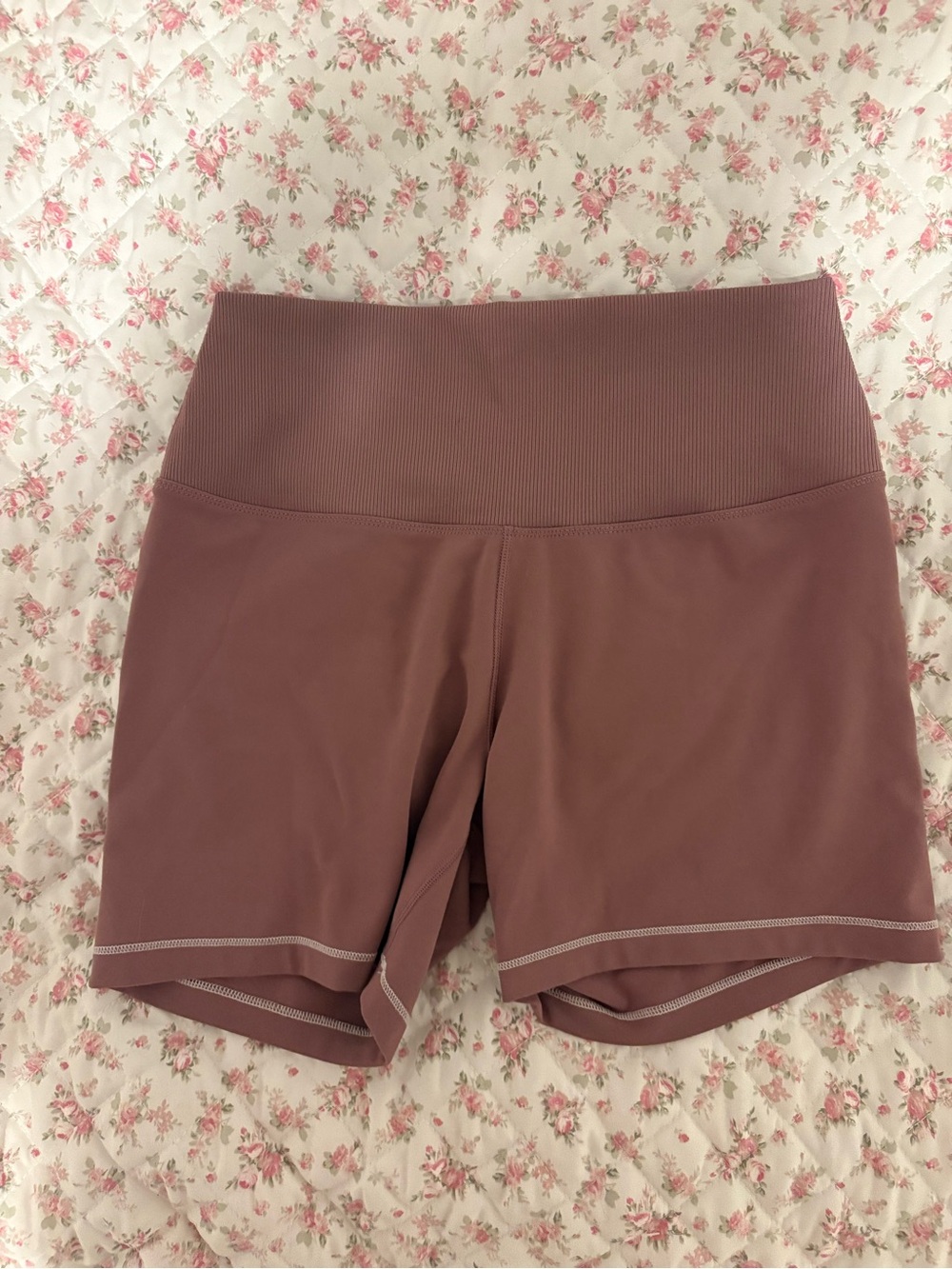 High-Waist Mauve Women’s Nike Shorts